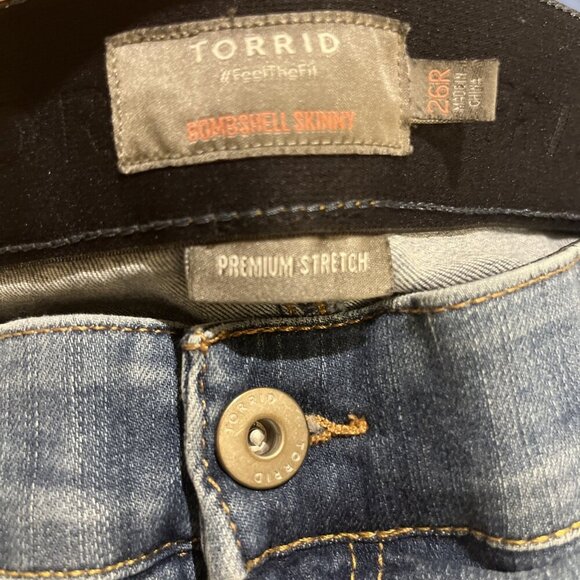Torrid Jeans Women’s Size 26R Bombshell Skinny Premium‎ Stretch High Rise Denim - Picture 3 of 11